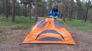 You need skills to build a tent surrounded by mosquitoes!