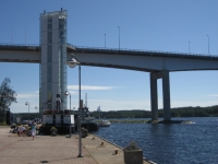 The vertical side walk in Puumala