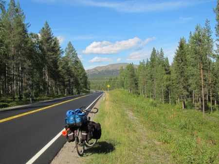 levintunturi-from-a-distance-jpg